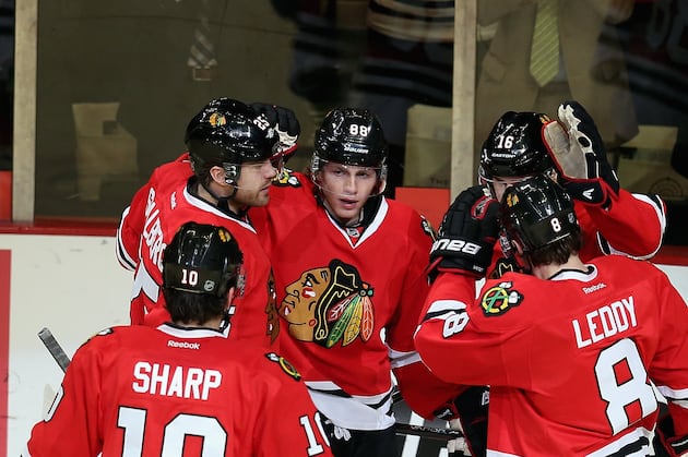 Patrick Kane Helps Blackhawks Continue Point-Streak