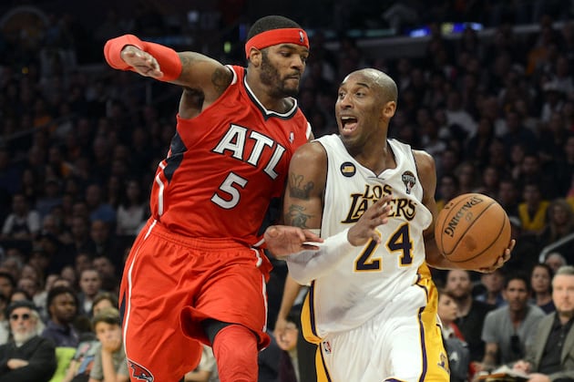 Kobe Bryant Turns Back Clock Late in Lakers' Win over Hawks