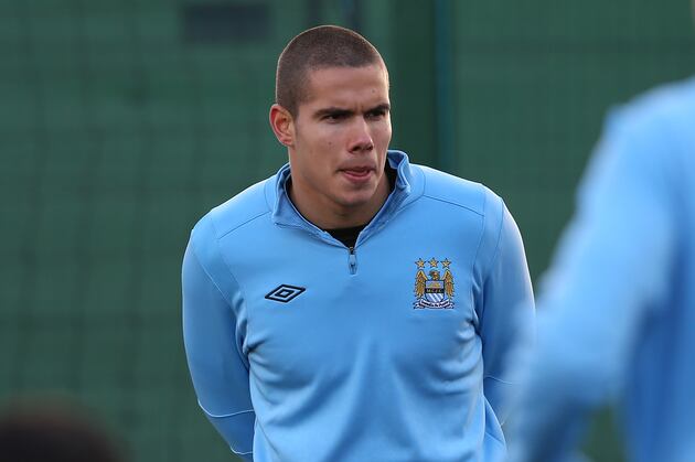 Rodwell Leaves vs. Aston Villa After Tweaking Hamstring