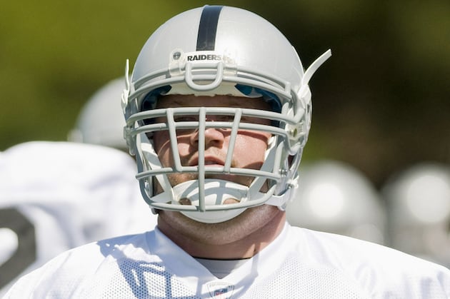 Raiders Save Some Money by Restructuring Mike Brisiel Contract