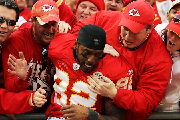 Dwayne Bowe Signs Contract with Kansas City Chiefs