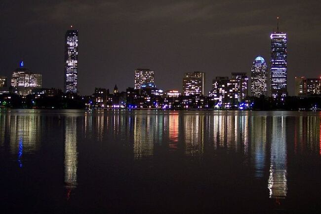 Boston_skyline_night_crop_north