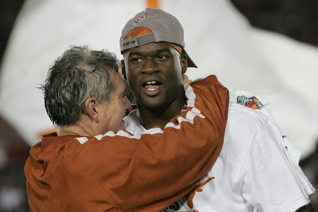Report: Vince Young to Work out at Texas Longhorns Pro Day