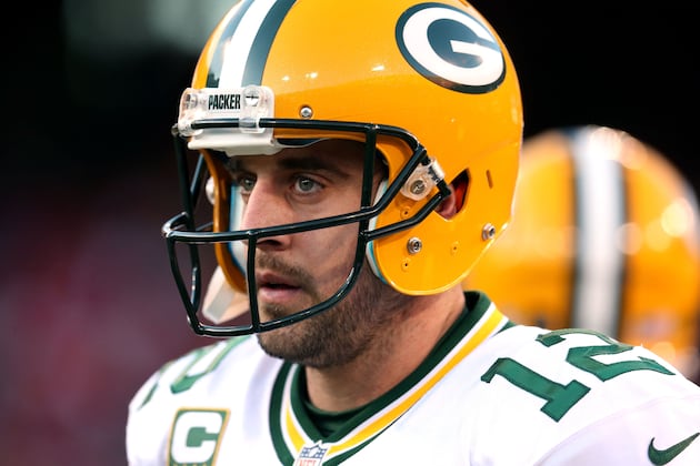 Packers to Offer Rodgers Lucrative Contract Soon