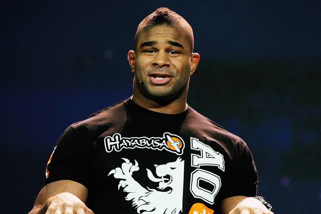 Alistair Overeem Injured, out of UFC 160 Fight Against Junior Dos Santos