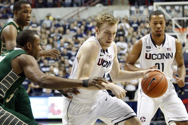 South Florida 65, UConn 51