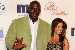 Michael Jordan Applies for Marriage License in Florida