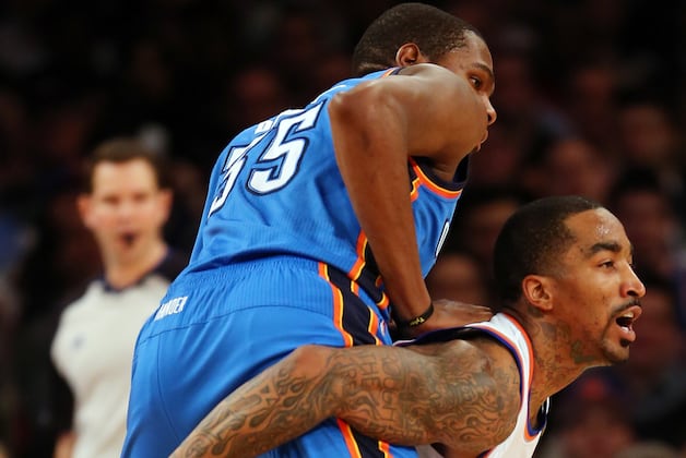 Durant Scores 34, Thunder Overcome Smith, Beat Knicks 95-94 as Anthony Sits