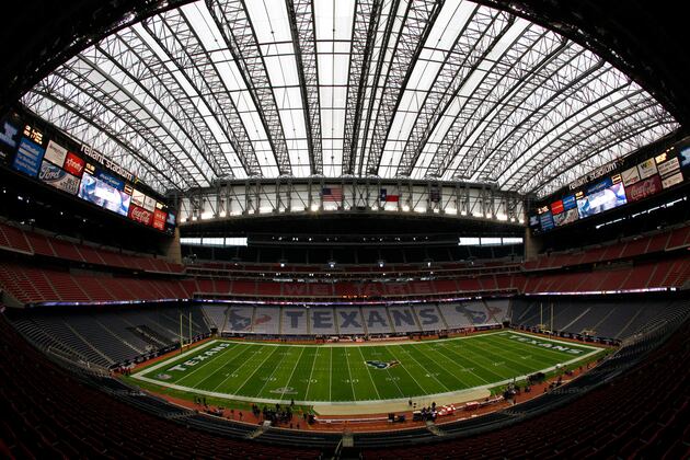 Houston Texans to Hold Youth Football Camps