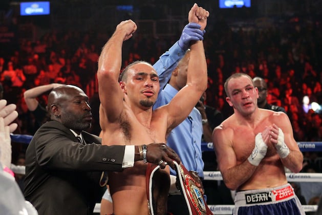Keith Thurman Cruises vs. Jan Zaveck