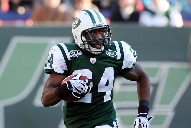 Darrelle Revis Reportedly Draws Interest from Broncos