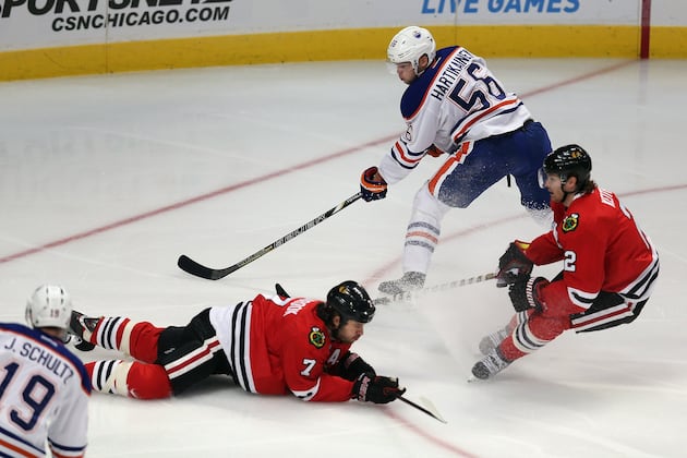 Oilers Hold off Blackhawks in Wild 6-5 Win