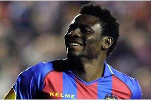 Martins Buys out Levante Contract