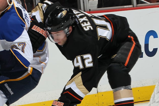 Lightning Minor Moves: Sexton Acquired in Trade