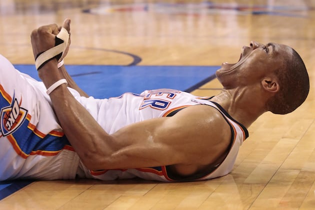 Spurs Whip the Thunder, 105-93