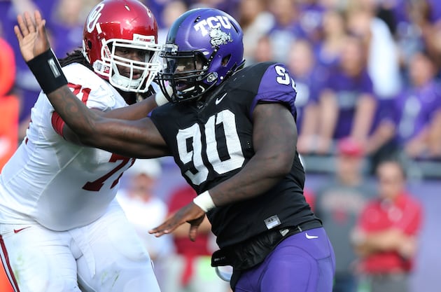 Maponga Prepping for NFL Draft with Family in Mind
