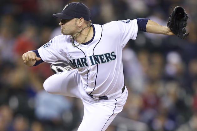 Mariners' RP Kinney Has No Clue How He Suffered Freak Injury