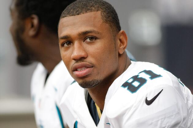 Jaguars Waive Laurent Robinson