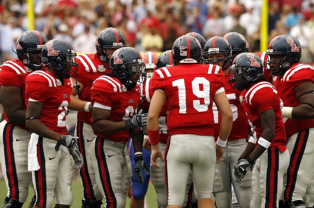 Ole Miss Football Players Use Spring Break for Good