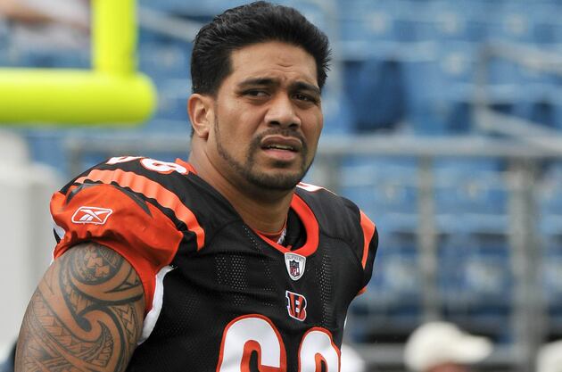 Patriots Recoup $2.5 Million from Jonathan Fanene
