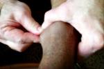Kobe Tweets Pic of Swollen Ankle Getting Treatment