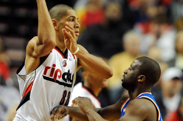 Lillard Leads Way as Blazers Down Ailing Knicks