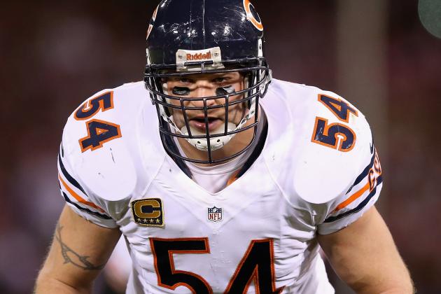 Debate: Do You Want the Bears to Bring Back Urlacher?