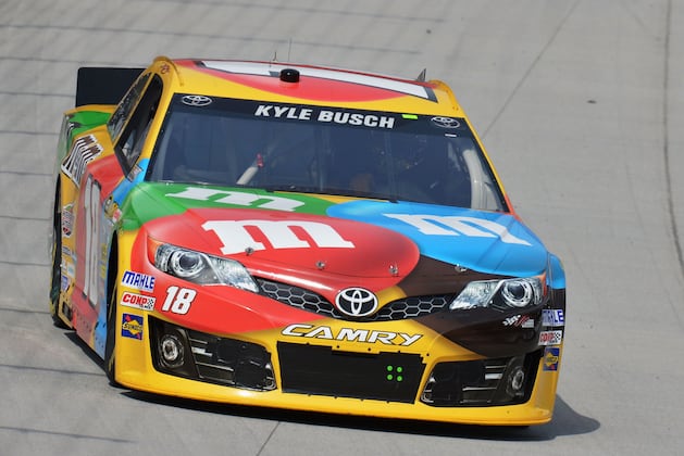 Kyle Busch Wins Pole at Bristol, Sets Sprint Cup Record