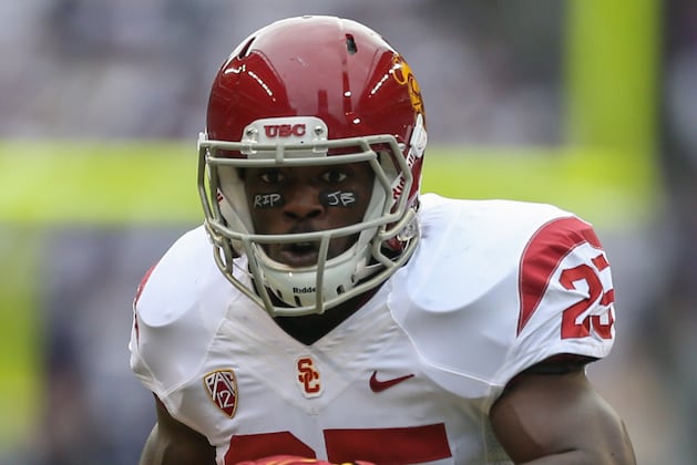 RB Silas Redd to Have Knee Surgery Tuesday, Expected Back by Fall