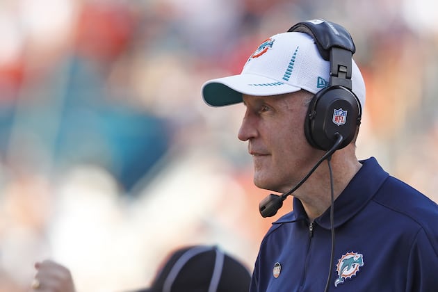 Miami Dolphins Hoping to Duplicate Packers' Open, Diverse Offense