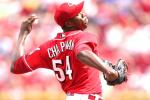 Chapman Tells Reds He Wants to Close