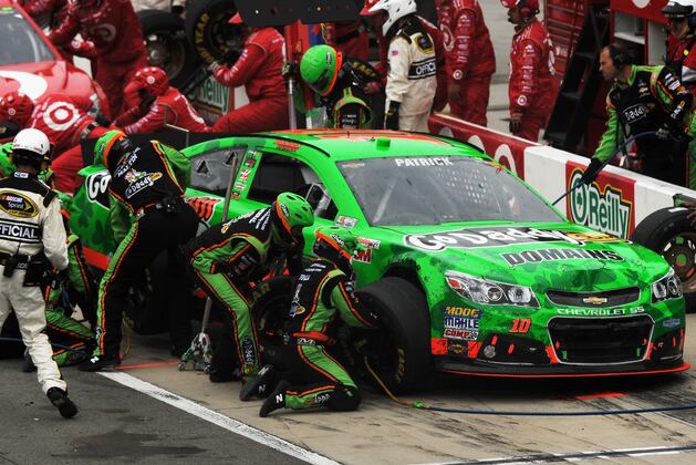 Danica Patrick Battles Tight Car at Bristol, Has Another Disappointing Finish