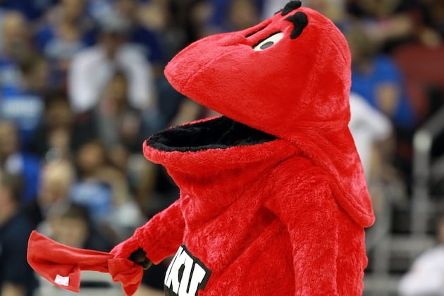 Hilltoppers Headed to Kansas City to Face Top-Seeded Kansas on Friday