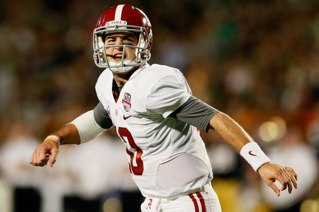 Watch Alabama's 8 Quarterbacks: Yes, 8: Work Through 1st Spring Practice of 2013