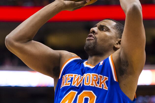 Hurting Kurt Thomas helps Knicks beat Jazz, 90-83