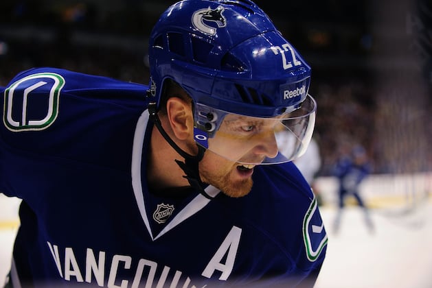 Canucks Try to Cool Off Surging Blues