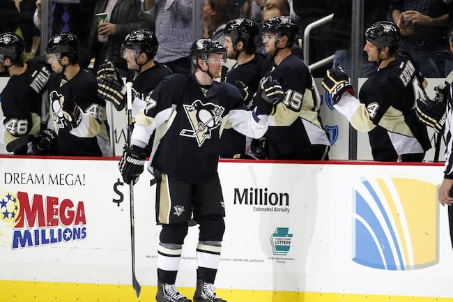 The Pens lead late in the 3rd period