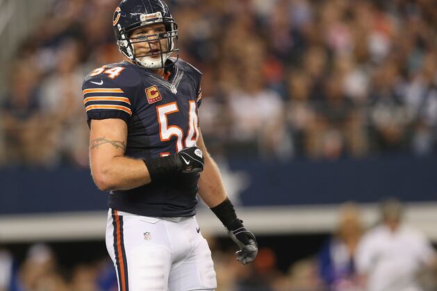 Brian Urlacher Must Take Hefty Pay Cut to Return to Bears