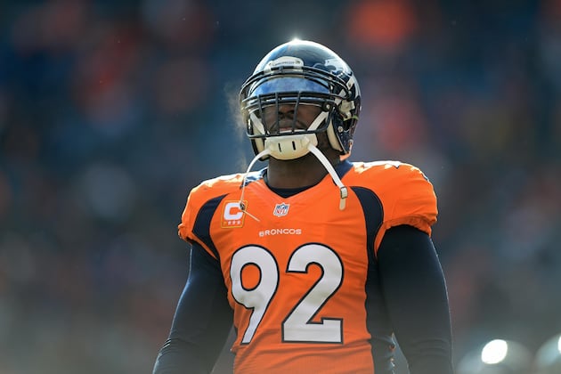 Elvis Dumervil: Return to Denver Broncos Is Free-Agent Pass-Rusher's Best Option