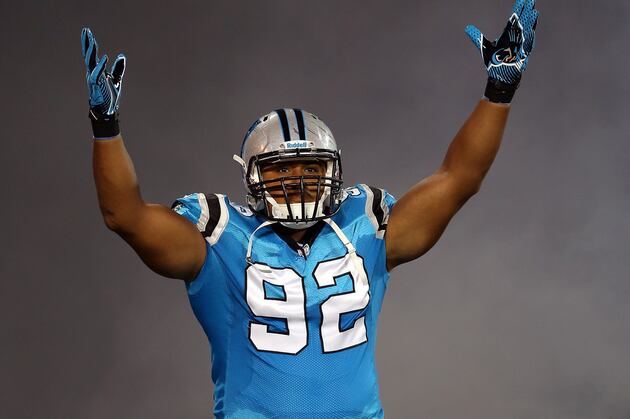 Dwan Edwards Sticks with Panthers