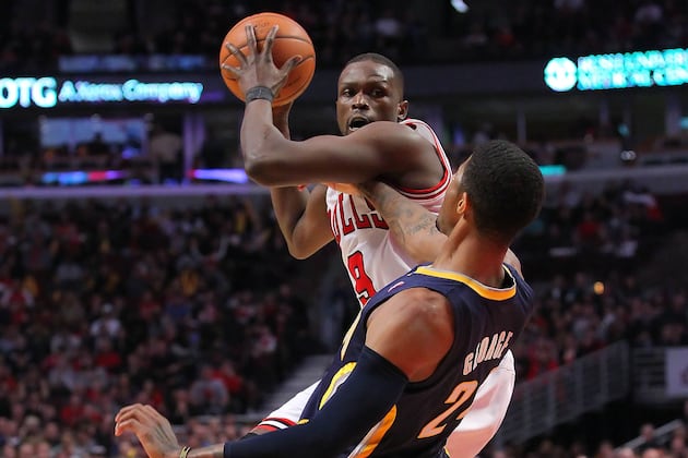 Deng Scores 20 and Bulls Beat Pacers 87-84