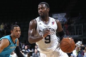 Dallas Mavericks Won't Add D-Leaguer Dentmon Until Monday