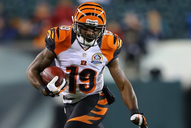 Re-Signing of Tate Is Official