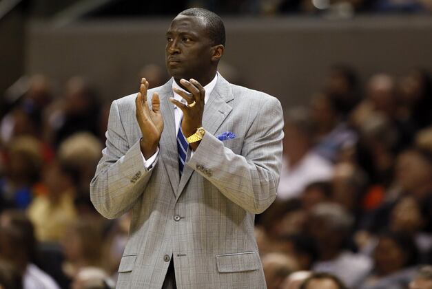 Jazz Look to Get on Track Against 76ers