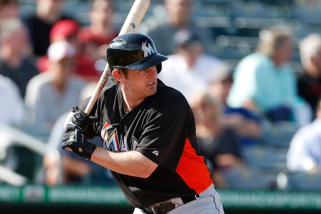 Marlins Add Kearns, Qualls, Kotchman to Roster