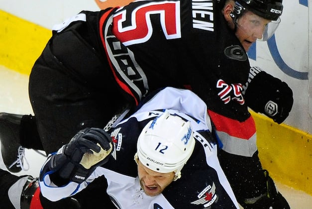 Jets' Kane Tallies 4 Points in Win over Hurricanes