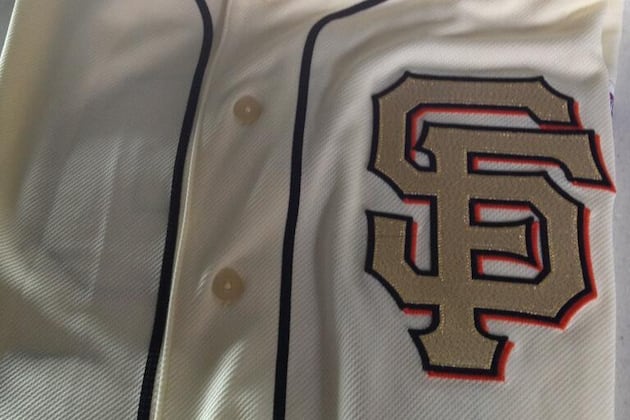 Giants Unveil Gold-Stitched Jersey for Ring Ceremony