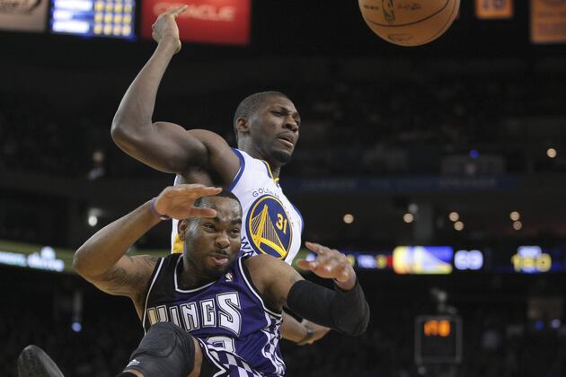 Kings 105, Warriors 98