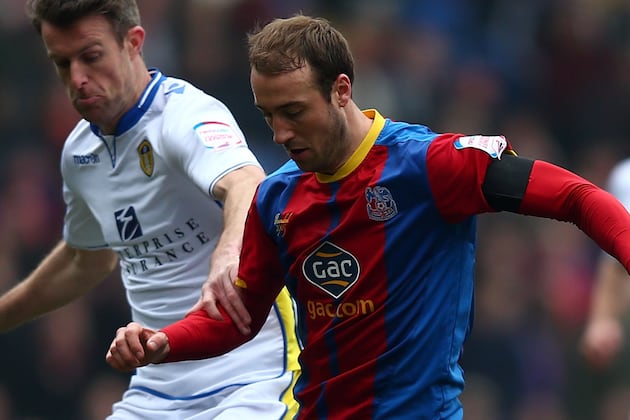 Prolific Palace Striker Murray Signs New Contract at Selhurst Park