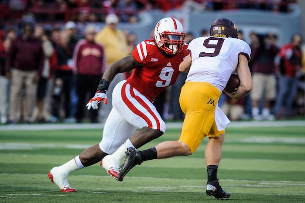 At 19, Nelson Is the Gophers' Veteran at Quarterback